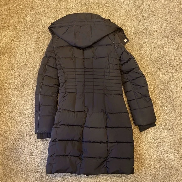 WARM black Guess winter puffer coat - Picture 7 of 7
